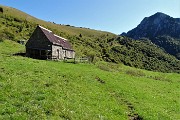 17 Paggaggio alla Baita Baciamorti (1450 m)